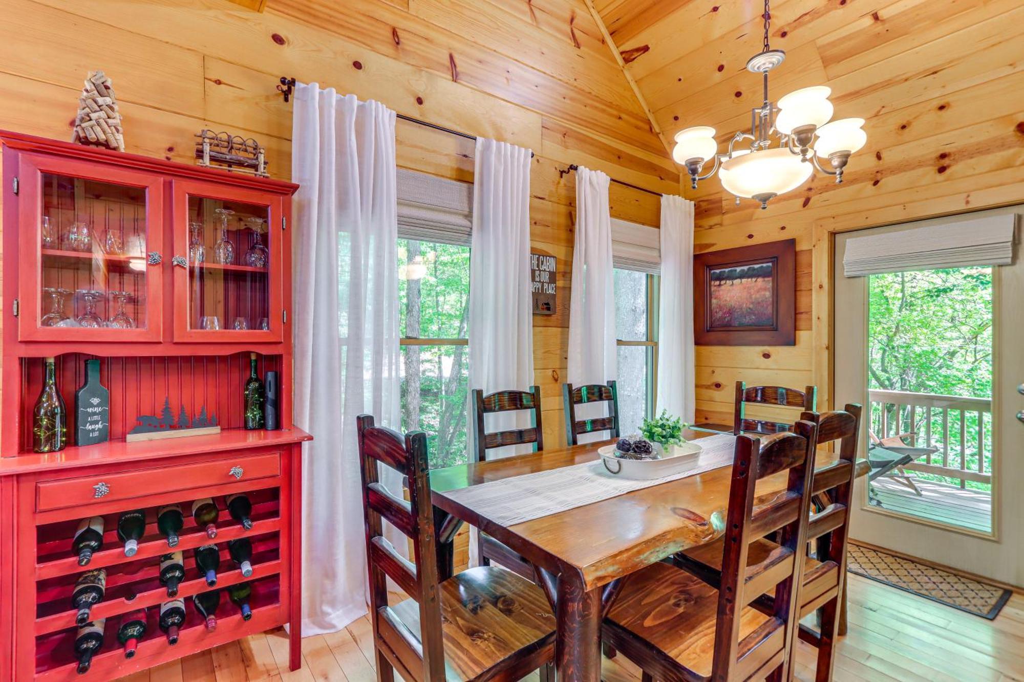 Lakeside Cabin Game Room, Dock, Orchard, Wineries エリジェイ エクステリア 写真